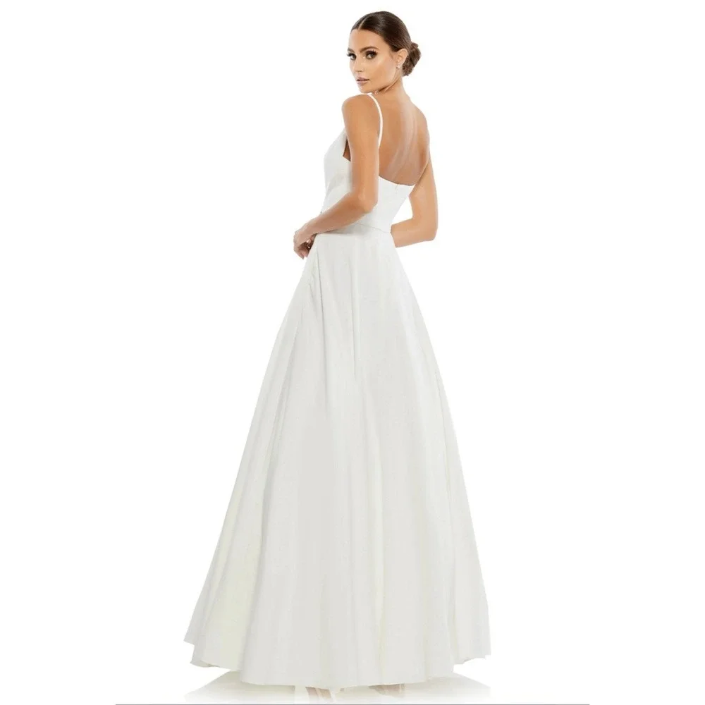 Mac Duggal 48855 Size 6 White‎ V-Neck A-Line Gown - Picture 3 of 12